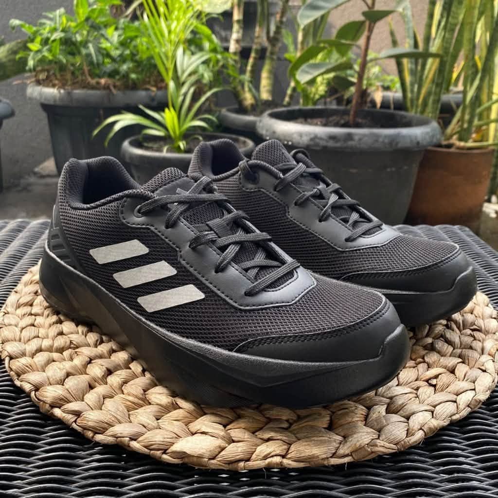 ADIDAS Base Strike 7159