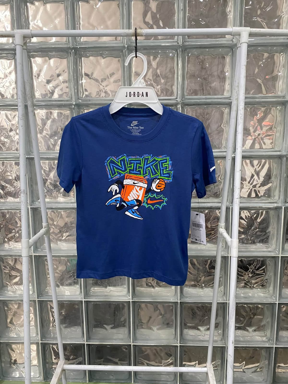 NIKE 843C