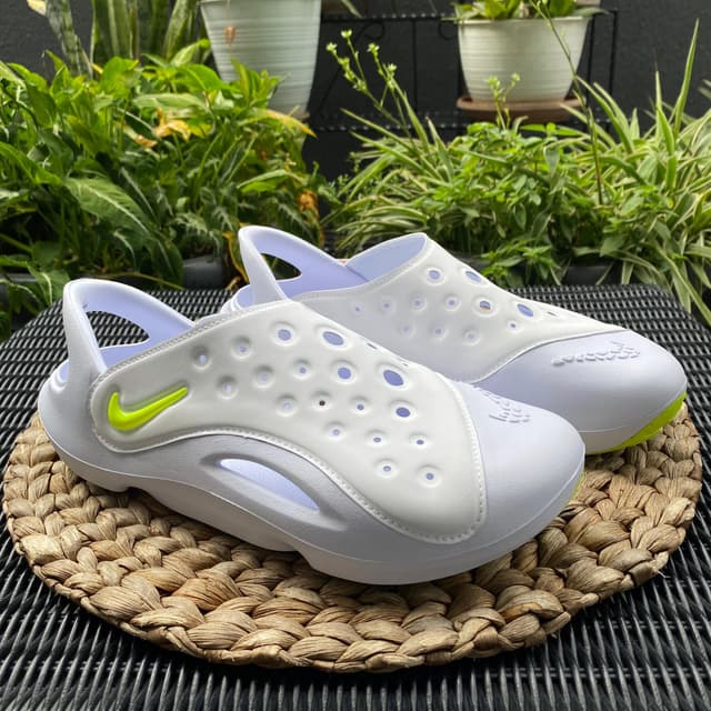 NIKE Aquaswoosh FV6363
