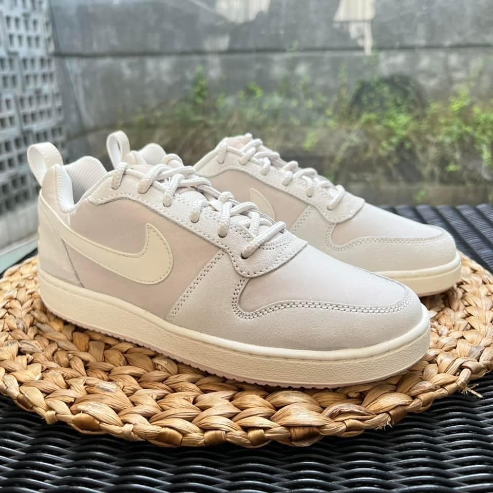 NIKE Court Borough 861533