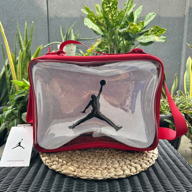 NIKE 0776