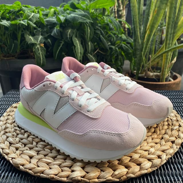 NEW BALANCE W2376AJ