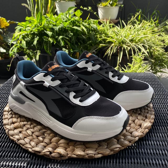 DIADORA Nizar