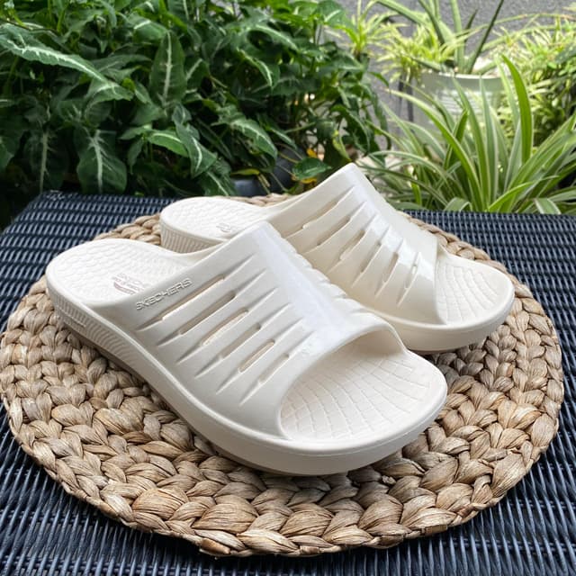 SKECHERS 141709