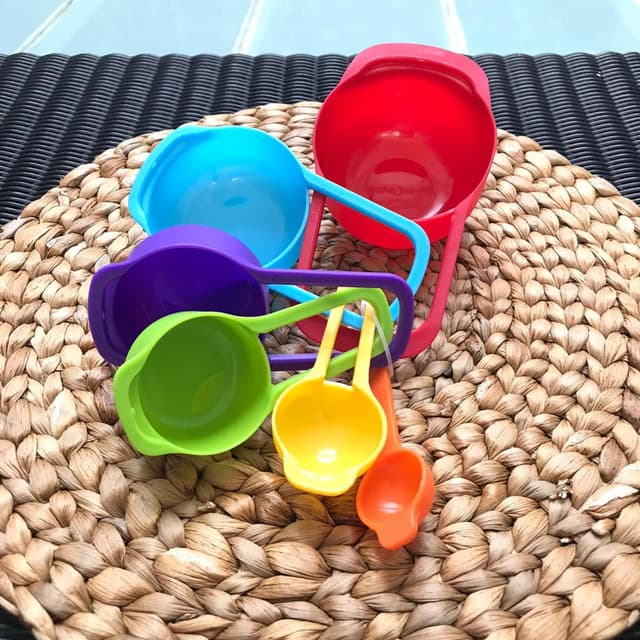 KITCHEN Sendok Takar Rainbow