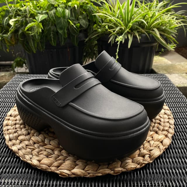 CROCS 2099