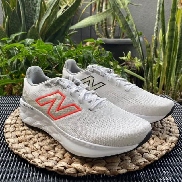NEW BALANCE M520CG9