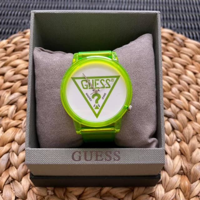 GUESS GWWV1018M6