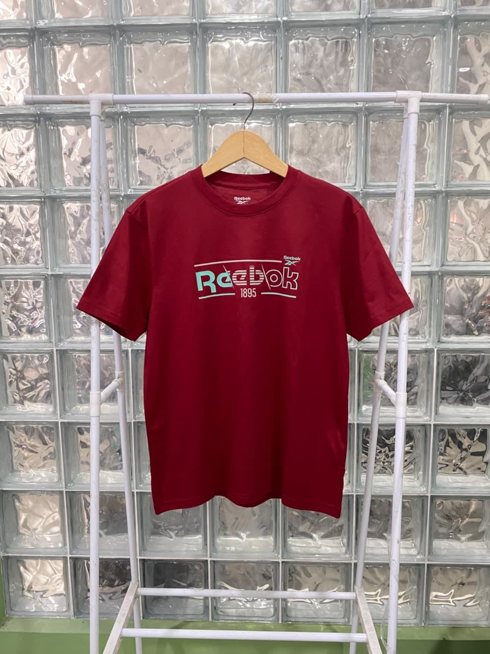 REEBOK Conary