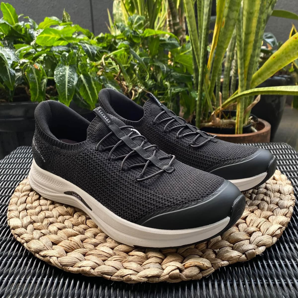 SKECHERS 104761