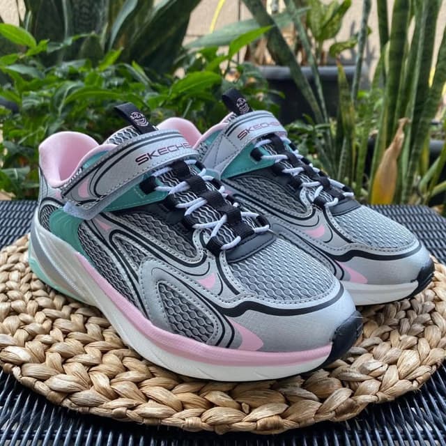 SKECHERS 303696