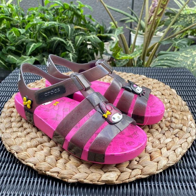 CROCS 210114