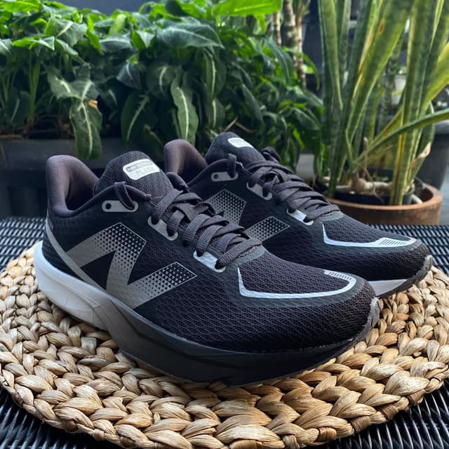 NEW BALANCE WFLSH7B9