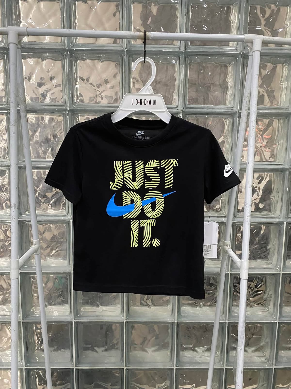 NIKE 7600