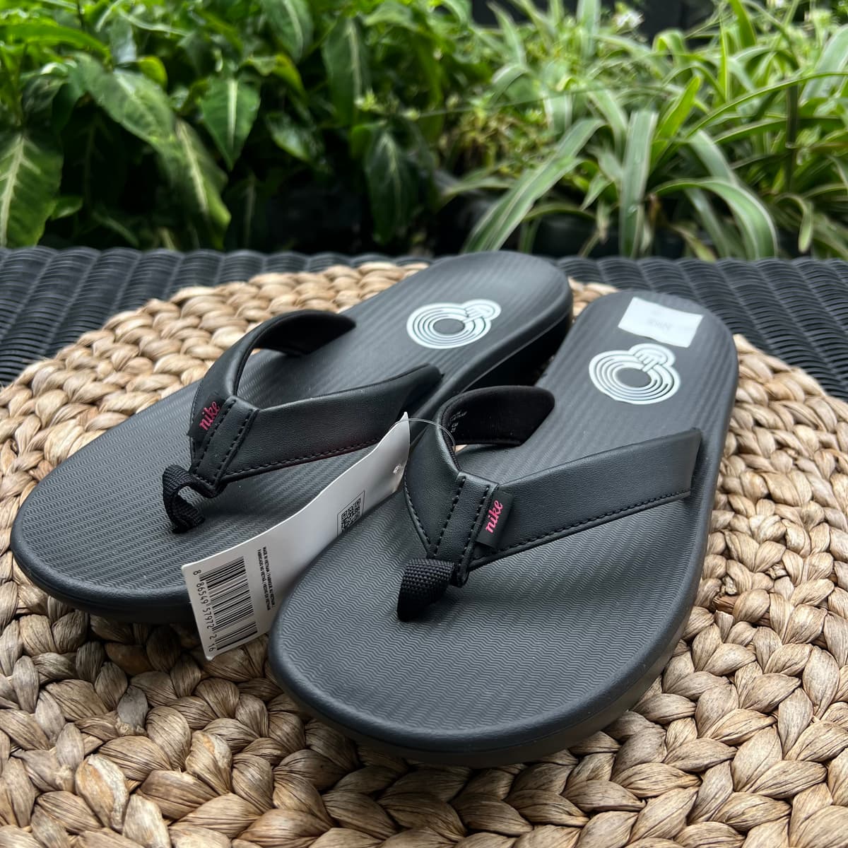 NIKE Bella Kai Thong