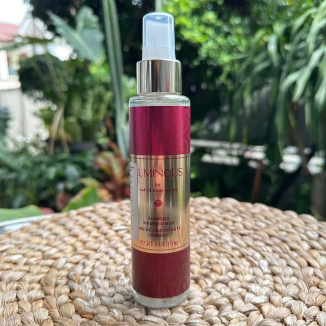 BATH & BODY WORKS Luminous