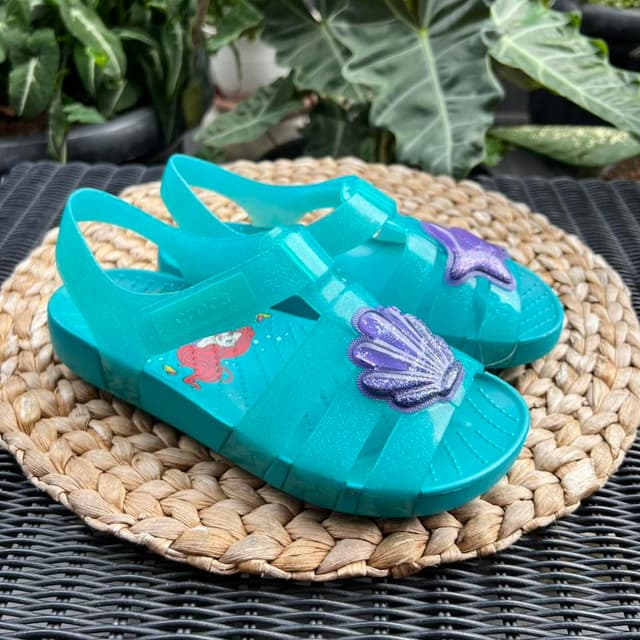 CROCS 2098
